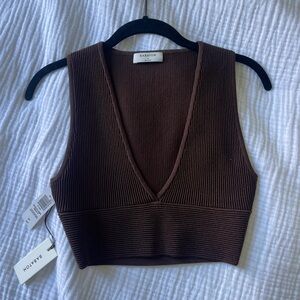 Artizia Sculpt Knit Deep V Crop Top